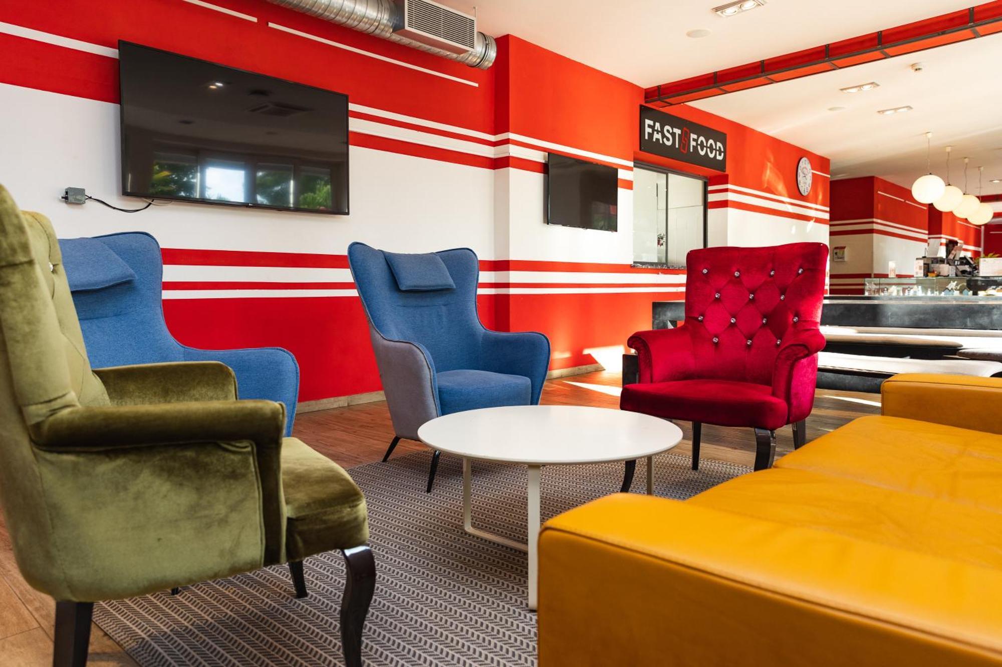 Hostel Link ลอฟราน ภายนอก รูปภาพ