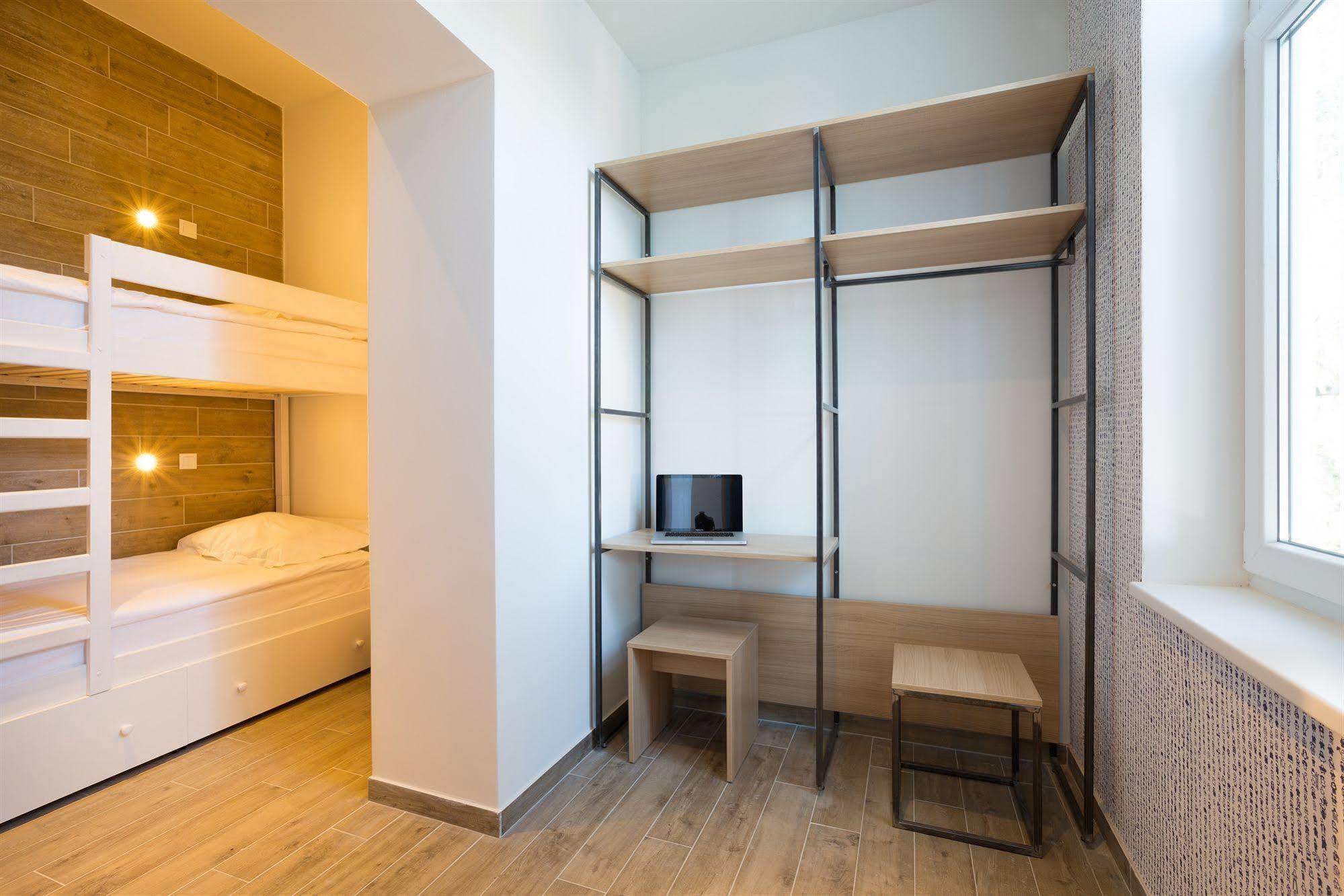 Hostel Link ลอฟราน ภายนอก รูปภาพ
